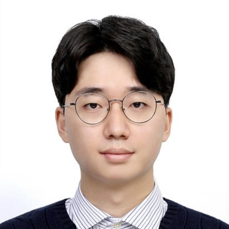 Headshot of Dr Dongkyu Lee